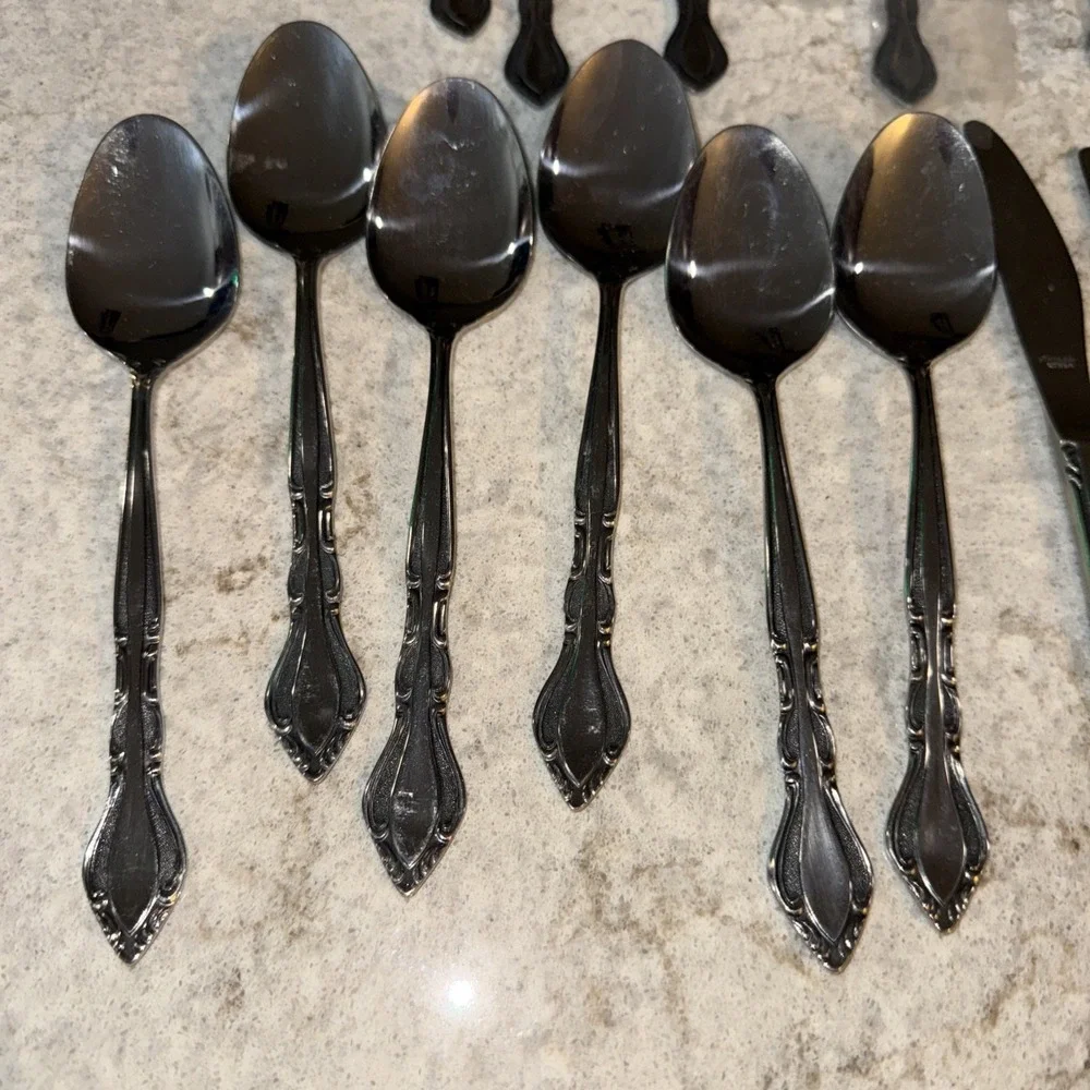 25 Piece LA Rondine Stainless Silverware Flatware Lot Spoons Forks Knives Korea